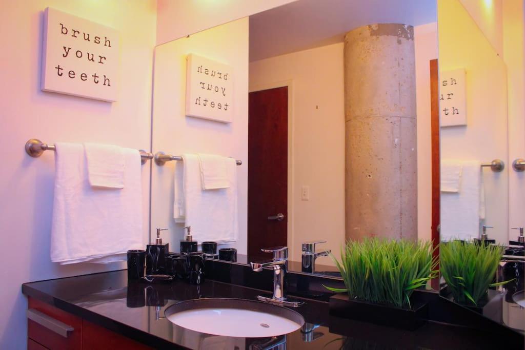 Ferienwohnung Cozy Stylish Downtown Loft Saint Louis Exterior foto
